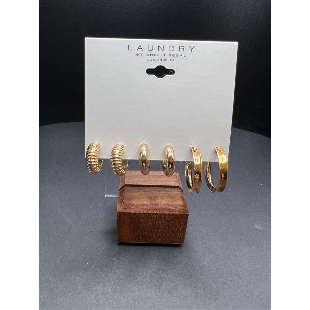 New Laundry By Shelli Segal Gold Tone 3 Pair Hoops Earring Set